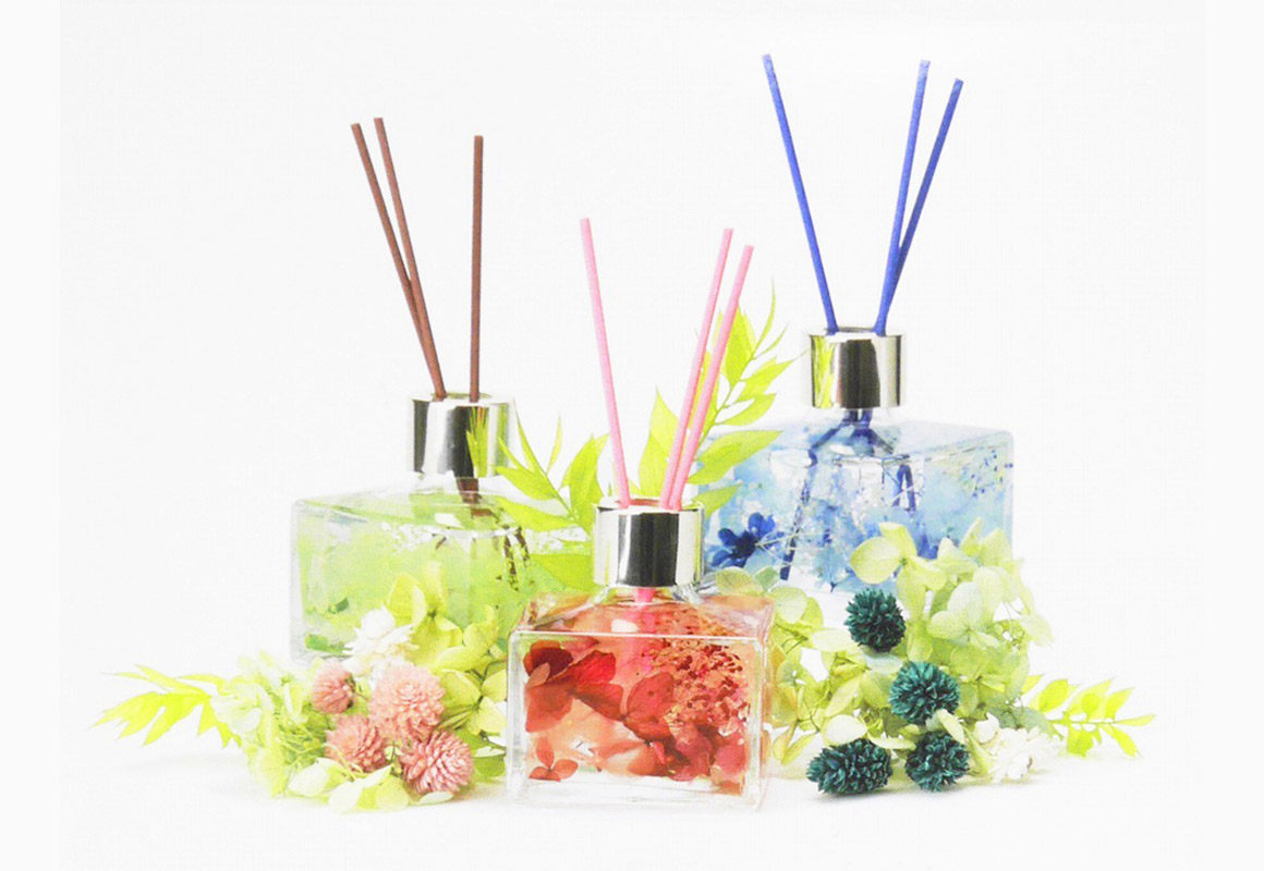 香りも楽しめるハーバリウムキット